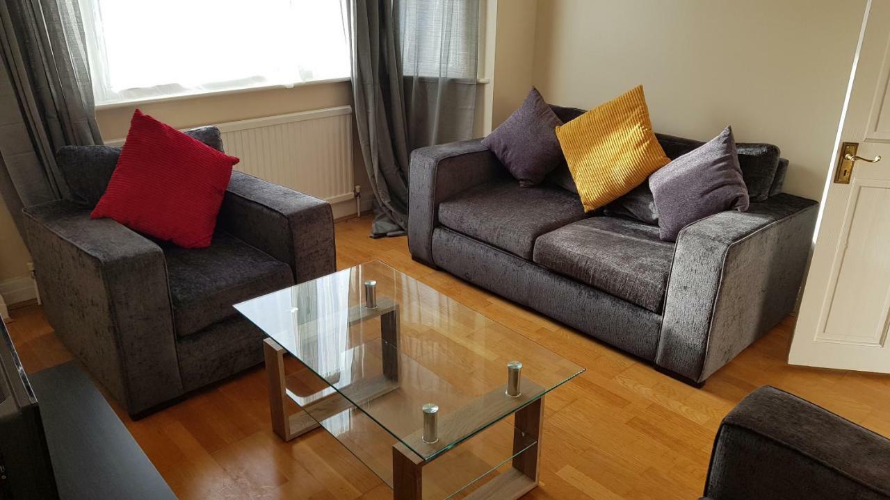 בארנט Elegant And Spacious 2 Bedroom מראה חיצוני תמונה