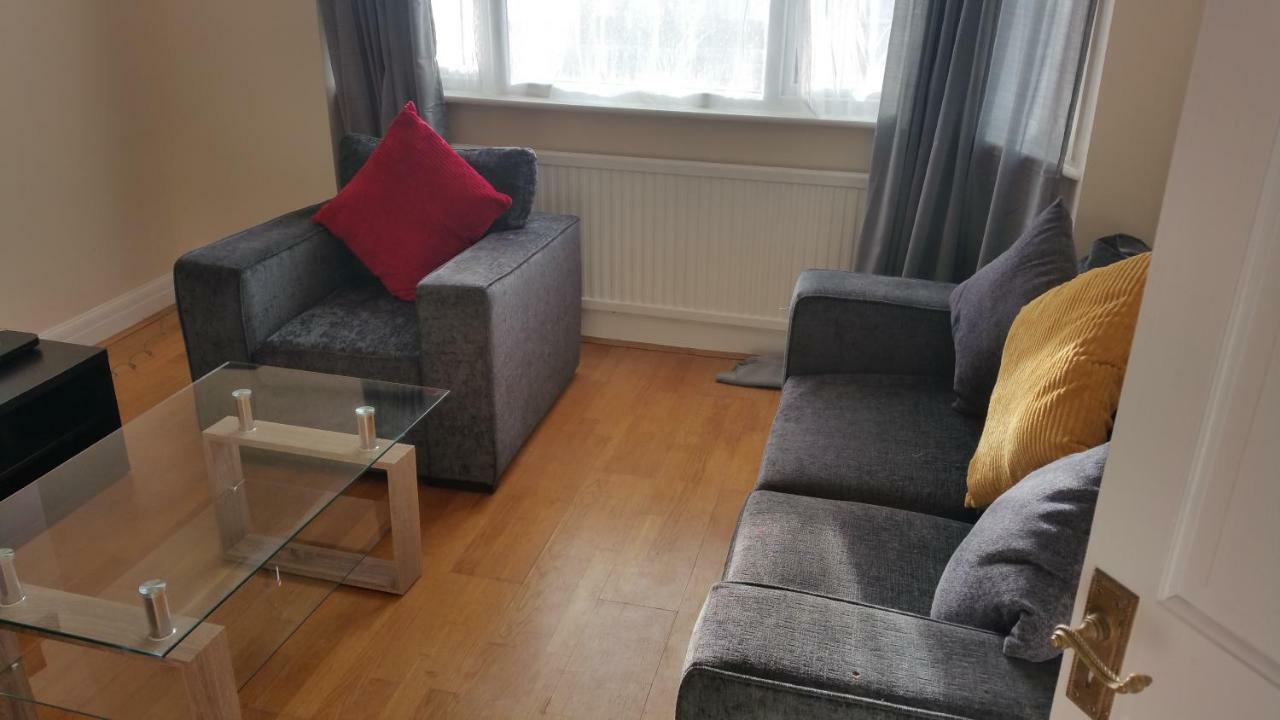 בארנט Elegant And Spacious 2 Bedroom מראה חיצוני תמונה