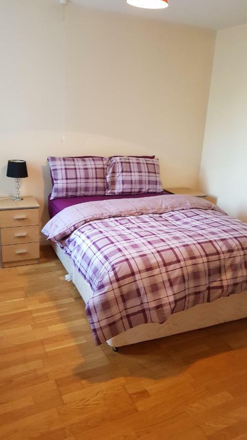 בארנט Elegant And Spacious 2 Bedroom מראה חיצוני תמונה