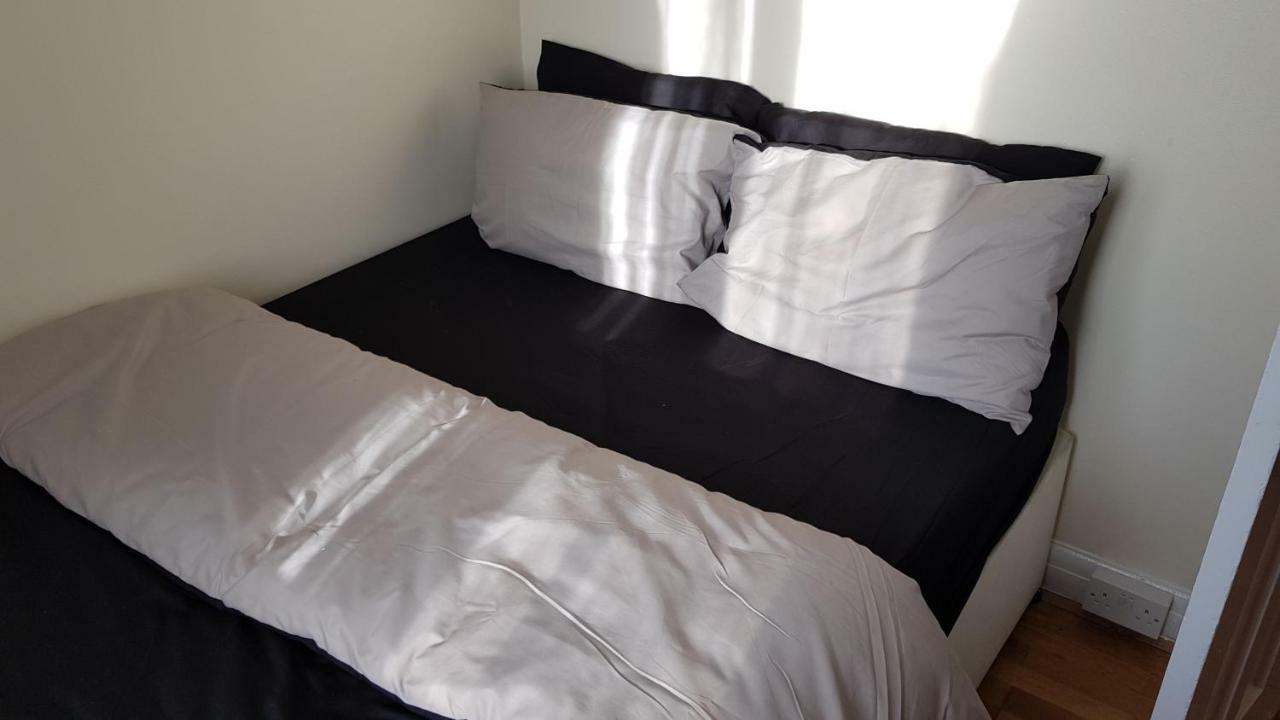 בארנט Elegant And Spacious 2 Bedroom מראה חיצוני תמונה