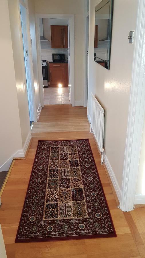 בארנט Elegant And Spacious 2 Bedroom מראה חיצוני תמונה