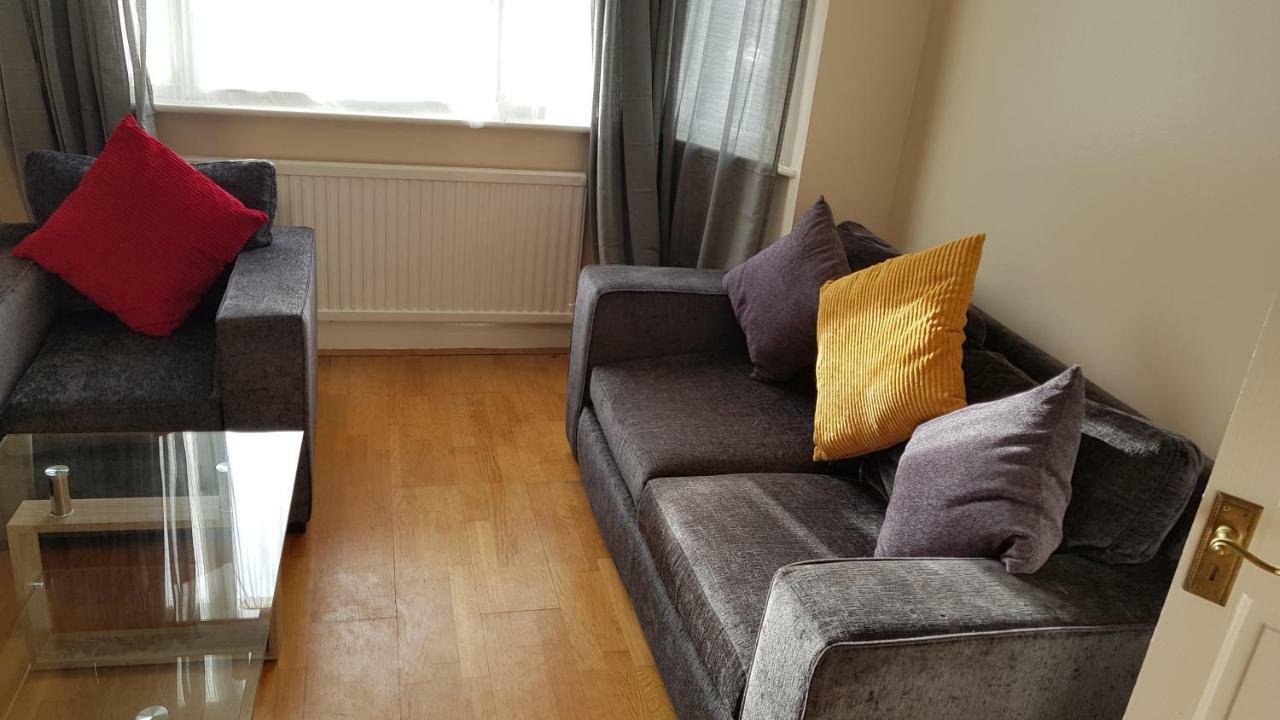 בארנט Elegant And Spacious 2 Bedroom מראה חיצוני תמונה
